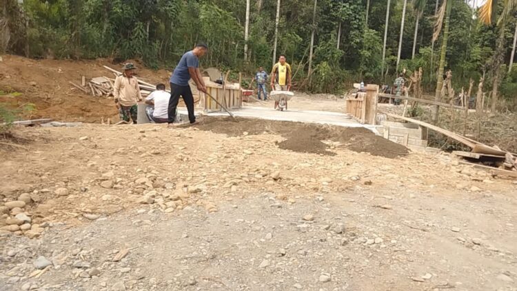 Ⓒ Hak cipta foto di atas dikembalikan sesungguhnya kepada pemilik foto Ⓒ Hak cipta foto di atas dikembalikan sesungguhnya kepada pemilik foto