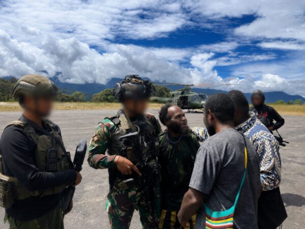 Ⓒ Hak cipta foto di atas dikembalikan sesungguhnya kepada pemilik foto Ⓒ Hak cipta foto di atas dikembalikan sesungguhnya kepada pemilik foto