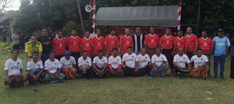 Ⓒ Hak cipta foto di atas dikembalikan sesungguhnya kepada pemilik foto Ⓒ Hak cipta foto di atas dikembalikan sesungguhnya kepada pemilik foto
