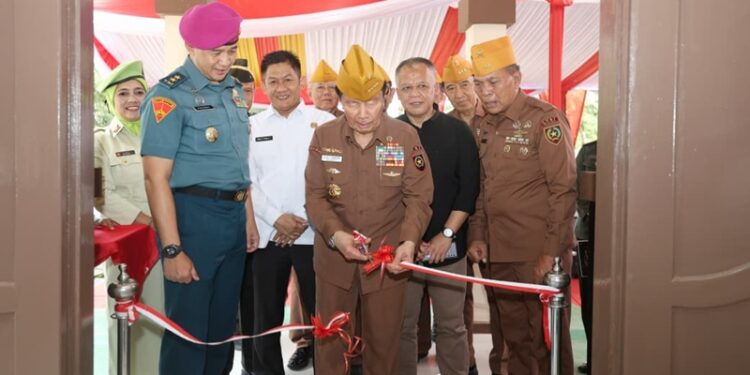 Ⓒ Hak cipta foto di atas dikembalikan sesungguhnya kepada pemilik foto Ⓒ Hak cipta foto di atas dikembalikan sesungguhnya kepada pemilik foto