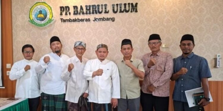 Ⓒ Hak cipta foto di atas dikembalikan sesungguhnya kepada pemilik foto Ⓒ Hak cipta foto di atas dikembalikan sesungguhnya kepada pemilik foto