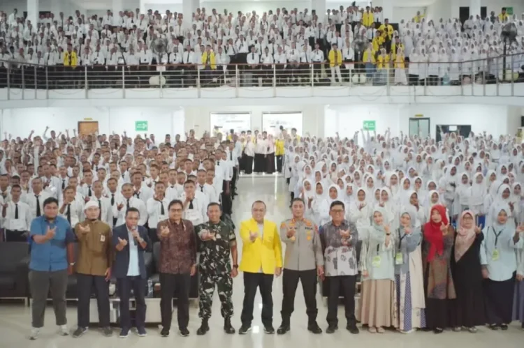 Ⓒ Hak cipta foto di atas dikembalikan sesungguhnya kepada pemilik foto Ⓒ Hak cipta foto di atas dikembalikan sesungguhnya kepada pemilik foto