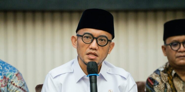 Ⓒ Hak cipta foto di atas dikembalikan sesungguhnya kepada pemilik foto Ⓒ Hak cipta foto di atas dikembalikan sesungguhnya kepada pemilik foto