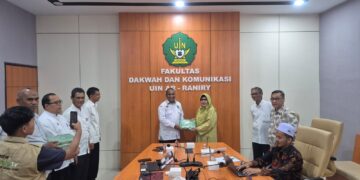Ⓒ Hak cipta foto di atas dikembalikan sesungguhnya kepada pemilik foto