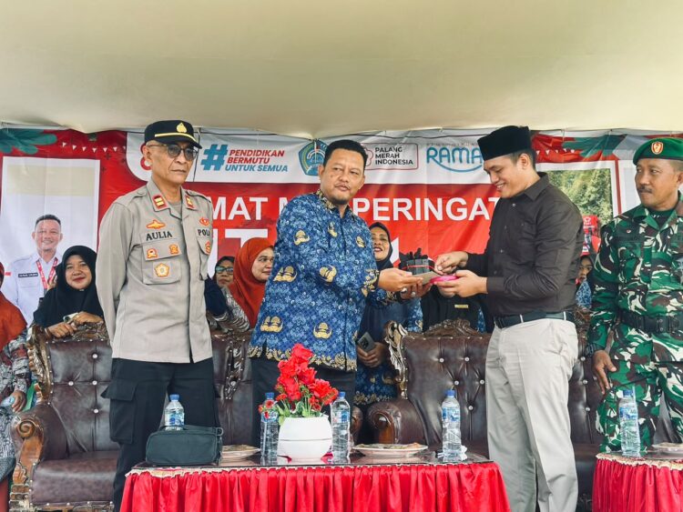 Ⓒ Hak cipta foto di atas dikembalikan sesungguhnya kepada pemilik foto Ⓒ Hak cipta foto di atas dikembalikan sesungguhnya kepada pemilik foto
