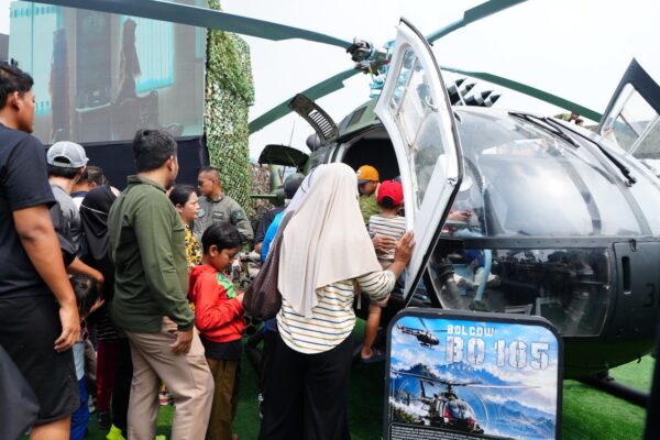 Ⓒ Hak cipta foto di atas dikembalikan sesungguhnya kepada pemilik foto Ⓒ Hak cipta foto di atas dikembalikan sesungguhnya kepada pemilik foto