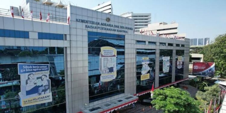 Ⓒ Hak cipta foto di atas dikembalikan sesungguhnya kepada pemilik foto Ⓒ Hak cipta foto di atas dikembalikan sesungguhnya kepada pemilik foto