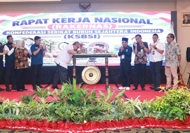 Ⓒ Hak cipta foto di atas dikembalikan sesungguhnya kepada pemilik foto Ⓒ Hak cipta foto di atas dikembalikan sesungguhnya kepada pemilik foto