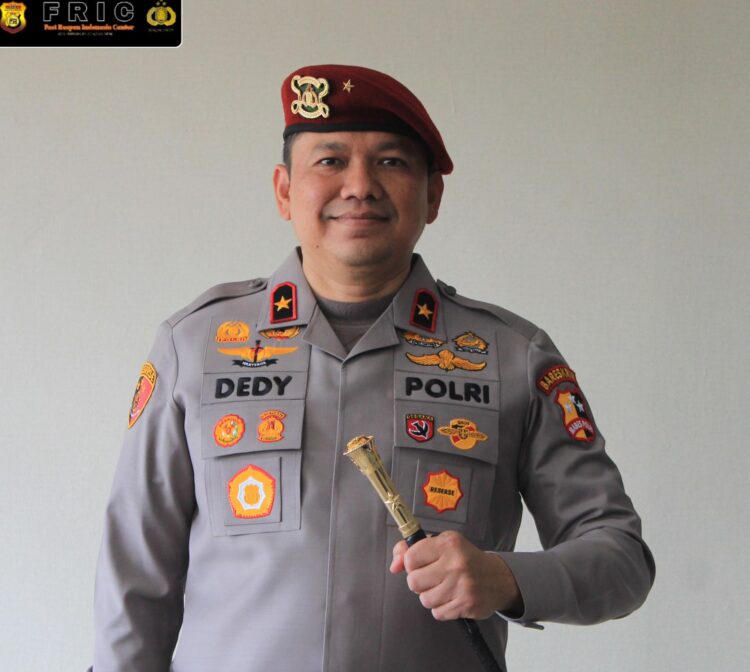 Ⓒ Hak cipta foto di atas dikembalikan sesungguhnya kepada pemilik foto Ⓒ Hak cipta foto di atas dikembalikan sesungguhnya kepada pemilik foto