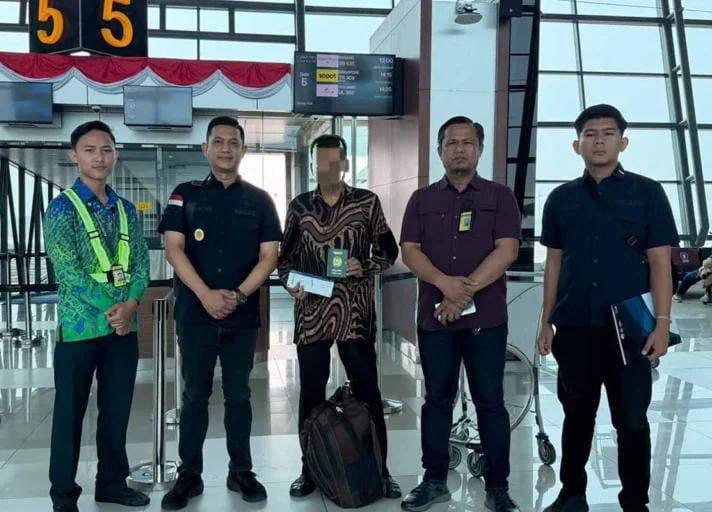 Ⓒ Hak cipta foto di atas dikembalikan sesungguhnya kepada pemilik foto Ⓒ Hak cipta foto di atas dikembalikan sesungguhnya kepada pemilik foto
