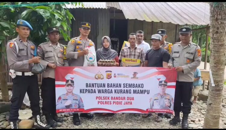 Ⓒ Hak cipta foto di atas dikembalikan sesungguhnya kepada pemilik foto Ⓒ Hak cipta foto di atas dikembalikan sesungguhnya kepada pemilik foto