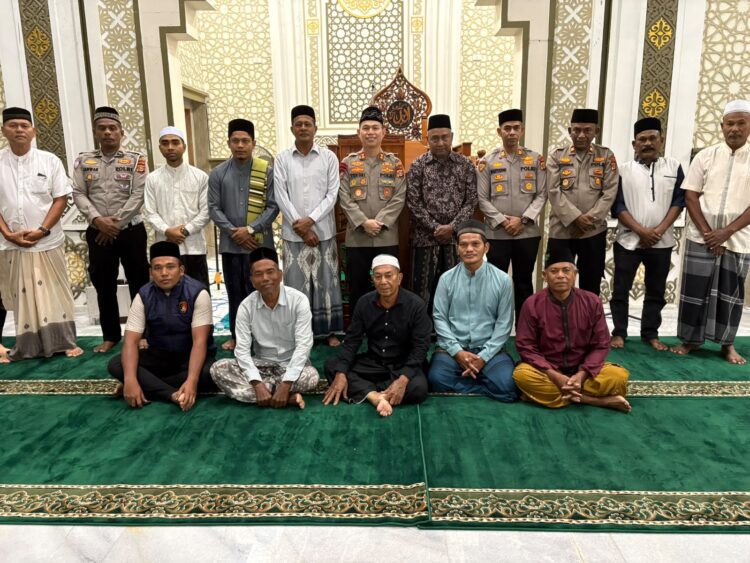 Ⓒ Hak cipta foto di atas dikembalikan sesungguhnya kepada pemilik foto Ⓒ Hak cipta foto di atas dikembalikan sesungguhnya kepada pemilik foto