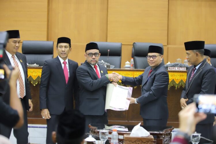 Ⓒ Hak cipta foto di atas dikembalikan sesungguhnya kepada pemilik foto Ⓒ Hak cipta foto di atas dikembalikan sesungguhnya kepada pemilik foto