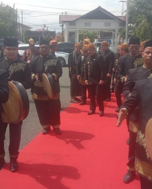 Ⓒ Hak cipta foto di atas dikembalikan sesungguhnya kepada pemilik foto Ⓒ Hak cipta foto di atas dikembalikan sesungguhnya kepada pemilik foto