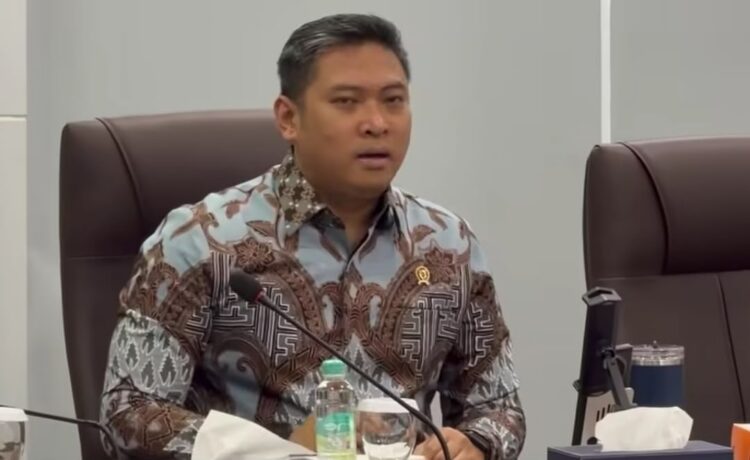 Ⓒ Hak cipta foto di atas dikembalikan sesungguhnya kepada pemilik foto Ⓒ Hak cipta foto di atas dikembalikan sesungguhnya kepada pemilik foto