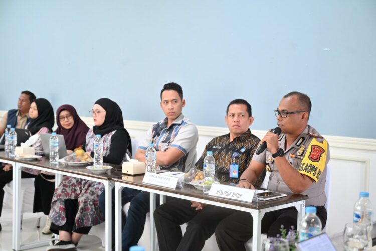 Ⓒ Hak cipta foto di atas dikembalikan sesungguhnya kepada pemilik foto Ⓒ Hak cipta foto di atas dikembalikan sesungguhnya kepada pemilik foto
