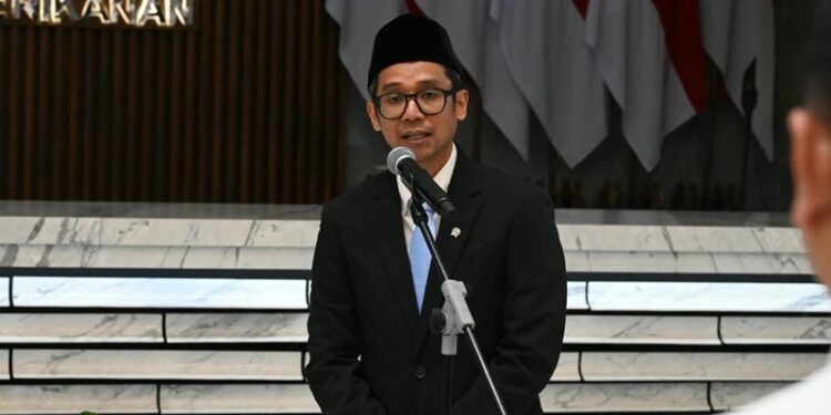 Ⓒ Hak cipta foto di atas dikembalikan sesungguhnya kepada pemilik foto Ⓒ Hak cipta foto di atas dikembalikan sesungguhnya kepada pemilik foto