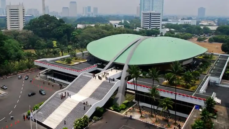 Ⓒ Hak cipta foto di atas dikembalikan sesungguhnya kepada pemilik foto Ⓒ Hak cipta foto di atas dikembalikan sesungguhnya kepada pemilik foto