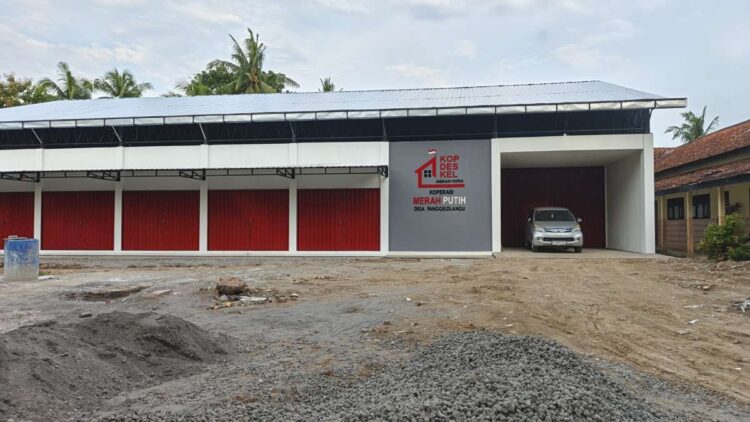 Ⓒ Hak cipta foto di atas dikembalikan sesungguhnya kepada pemilik foto Ⓒ Hak cipta foto di atas dikembalikan sesungguhnya kepada pemilik foto