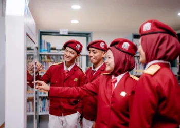 Ⓒ Hak cipta foto di atas dikembalikan sesungguhnya kepada pemilik foto Ⓒ Hak cipta foto di atas dikembalikan sesungguhnya kepada pemilik foto