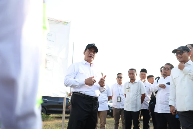 Ⓒ Hak cipta foto di atas dikembalikan sesungguhnya kepada pemilik foto Ⓒ Hak cipta foto di atas dikembalikan sesungguhnya kepada pemilik foto