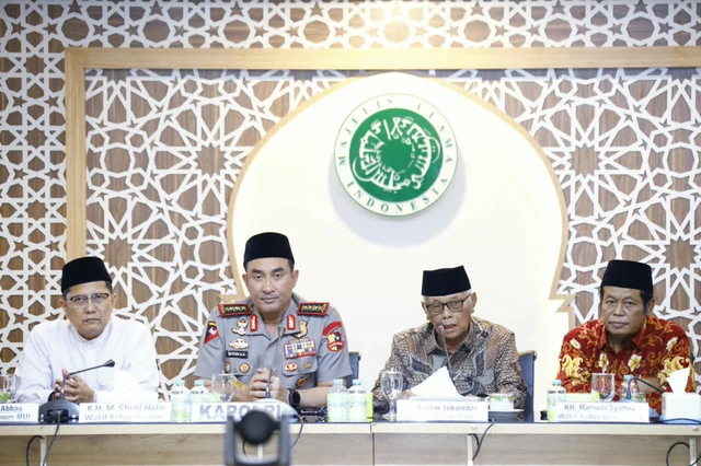 Ⓒ Hak cipta foto di atas dikembalikan sesungguhnya kepada pemilik foto Ⓒ Hak cipta foto di atas dikembalikan sesungguhnya kepada pemilik foto