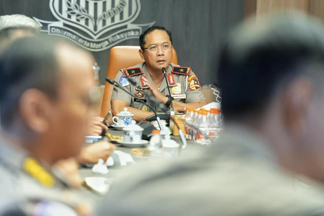 Ⓒ Hak cipta foto di atas dikembalikan sesungguhnya kepada pemilik foto Ⓒ Hak cipta foto di atas dikembalikan sesungguhnya kepada pemilik foto