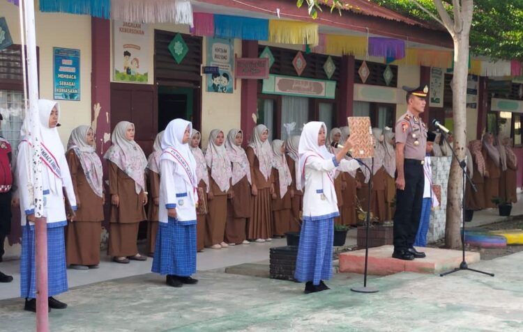 Ⓒ Hak cipta foto di atas dikembalikan sesungguhnya kepada pemilik foto Ⓒ Hak cipta foto di atas dikembalikan sesungguhnya kepada pemilik foto