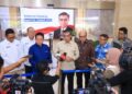 Menteri Ketenagakerjaan Yassierli sedang berdiskusi hangat dengan para peserta dan alumni Program MagangHub saat kunjungan kerja di kantor Bank BRI.