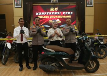Ⓒ Hak cipta foto di atas dikembalikan sesungguhnya kepada pemilik foto Ⓒ Hak cipta foto di atas dikembalikan sesungguhnya kepada pemilik foto