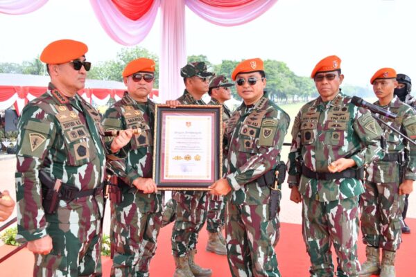 Ⓒ Hak cipta foto di atas dikembalikan sesungguhnya kepada pemilik foto Ⓒ Hak cipta foto di atas dikembalikan sesungguhnya kepada pemilik foto