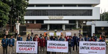 Ⓒ Hak cipta foto di atas dikembalikan sesungguhnya kepada pemilik foto
