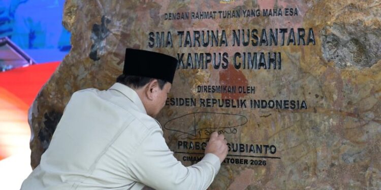 Ⓒ Hak cipta foto di atas dikembalikan sesungguhnya kepada pemilik foto Ⓒ Hak cipta foto di atas dikembalikan sesungguhnya kepada pemilik foto