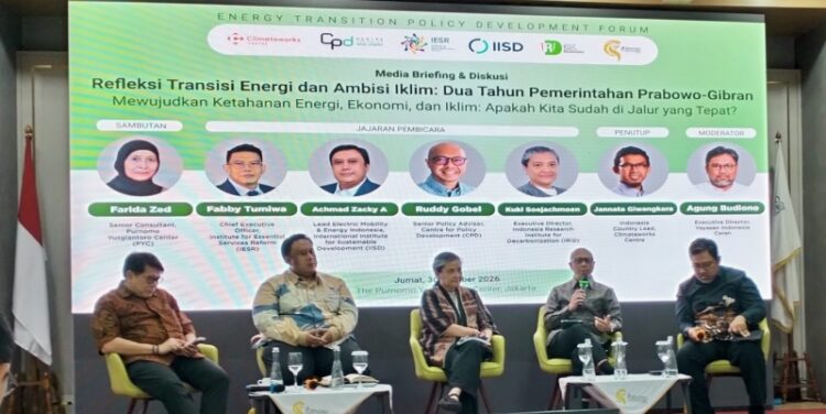 Ⓒ Hak cipta foto di atas dikembalikan sesungguhnya kepada pemilik foto Ⓒ Hak cipta foto di atas dikembalikan sesungguhnya kepada pemilik foto
