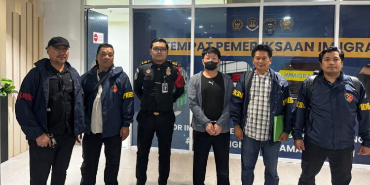 Ⓒ Hak cipta foto di atas dikembalikan sesungguhnya kepada pemilik foto Ⓒ Hak cipta foto di atas dikembalikan sesungguhnya kepada pemilik foto