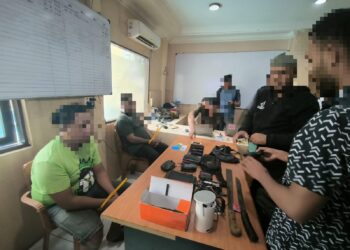Ⓒ Hak cipta foto di atas dikembalikan sesungguhnya kepada pemilik foto Ⓒ Hak cipta foto di atas dikembalikan sesungguhnya kepada pemilik foto