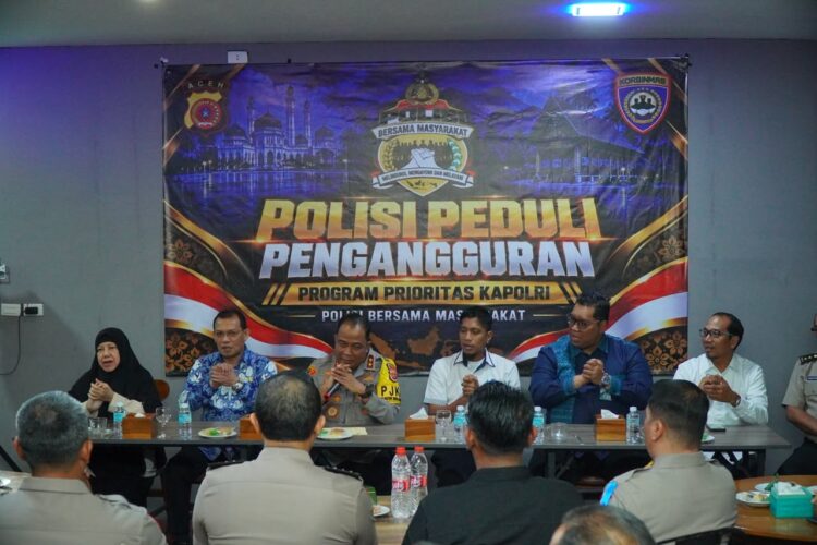 Ⓒ Hak cipta foto di atas dikembalikan sesungguhnya kepada pemilik foto Ⓒ Hak cipta foto di atas dikembalikan sesungguhnya kepada pemilik foto
