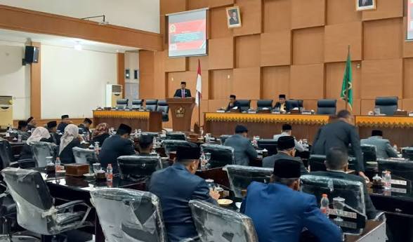 Ⓒ Hak cipta foto di atas dikembalikan sesungguhnya kepada pemilik foto Ⓒ Hak cipta foto di atas dikembalikan sesungguhnya kepada pemilik foto
